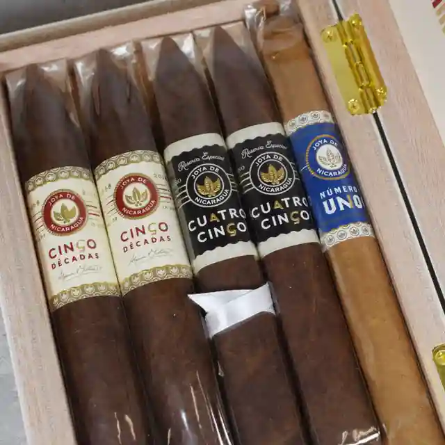 Joya de Nicaragua Selección Especial Obras Maestras Assortment 5 sizes — 5 шт.